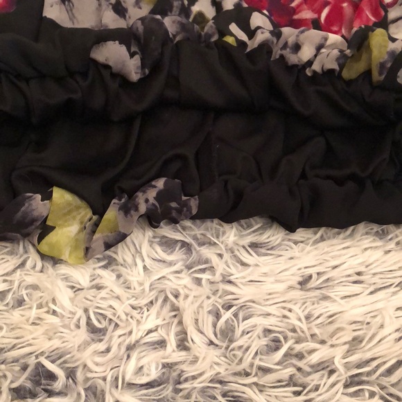 Maurices Colored Floral Skirt with Bubble Bottom. - Picture 6 of 8